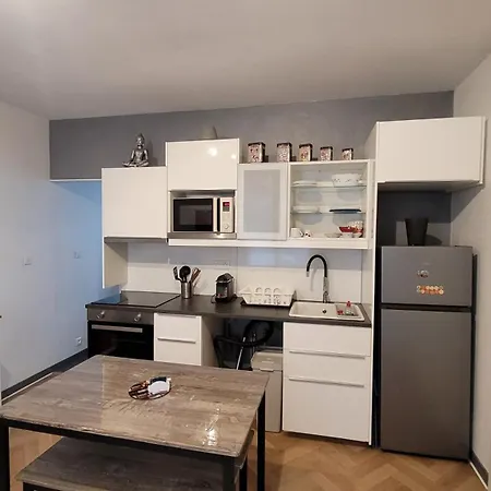 Апартаменти Notre Bout Du Monde T1bis Centre Terrasse *